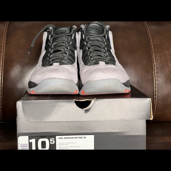 Jordan 10 cool grey/ infrared good condition w/box - Picture 3 of 3